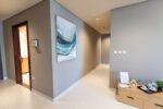 ⁦Crystalwalk view 2 Bedroom + Maid's Room Apartment in Crystalwalk, Gewan Island⁩ - الصورة ⁦23⁩
