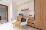 ⁦Crystalwalk view 2 Bedroom + Maid's Room Apartment in Crystalwalk, Gewan Island⁩ - الصورة ⁦18⁩