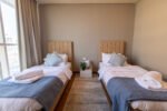 ⁦Crystalwalk view 2 Bedroom + Maid's Room Apartment in Crystalwalk, Gewan Island⁩ - الصورة ⁦32⁩